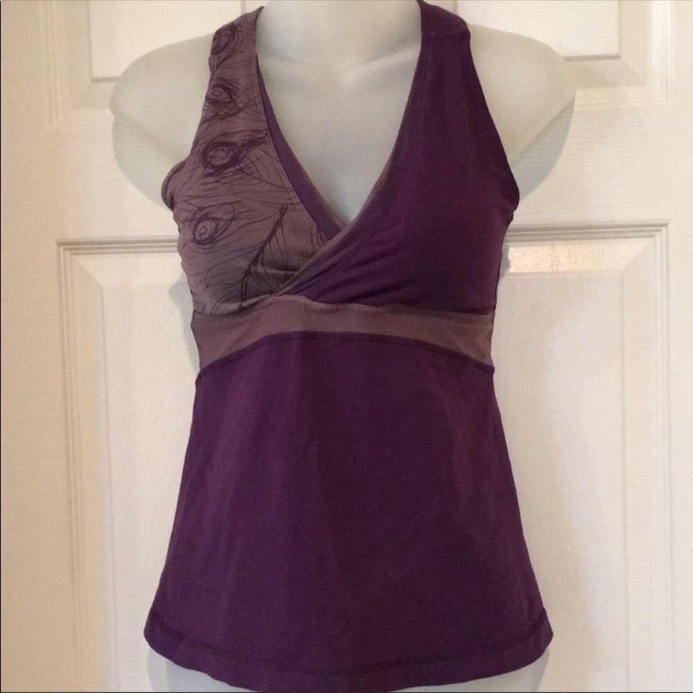 Lululemon v-neck racerback tank with built-in bra